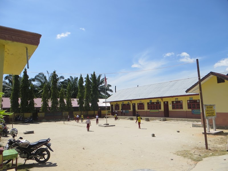 Foto dan Aktivitas Sekolah SD di Aceh Singkil