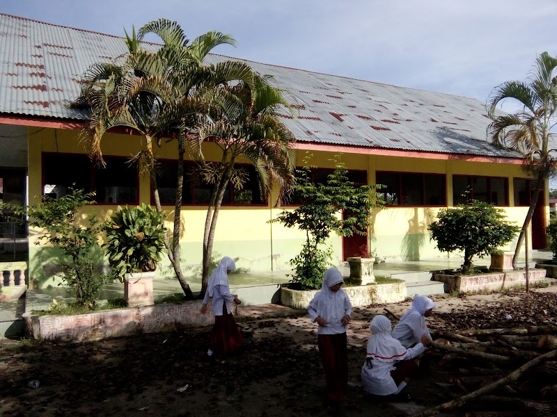 Foto dan Aktivitas Sekolah SD di Aceh Utara