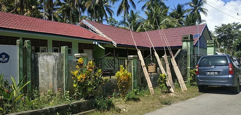 Foto dan Aktivitas Sekolah SD di Banggai Kepulauan