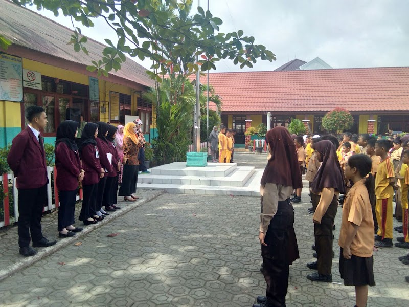 Foto dan Aktivitas Sekolah SD di Bangka