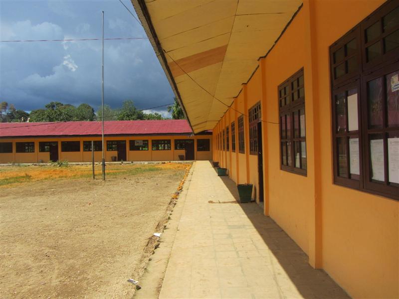 Foto dan Aktivitas Sekolah SD di Barito Timur