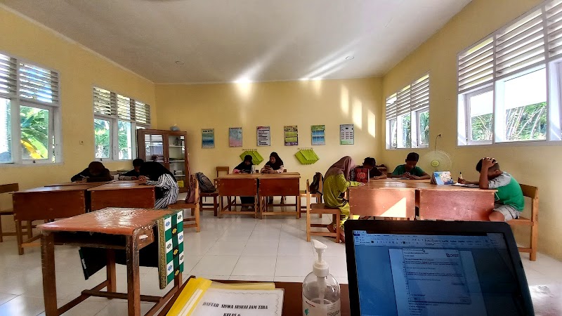 Foto dan Aktivitas Sekolah SD di Bone Bolango