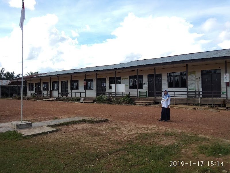 Foto dan Aktivitas Sekolah SD di Kapuas Hulu