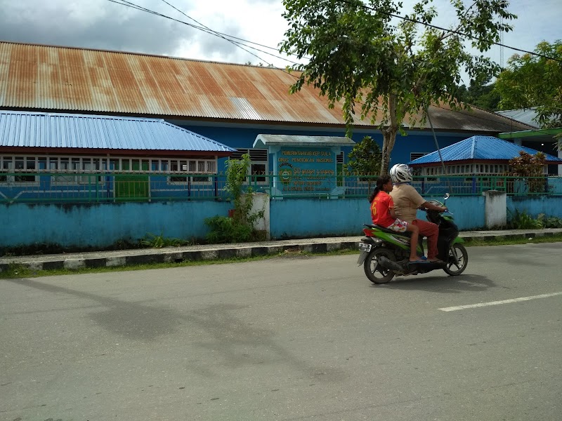 Foto dan Aktivitas Sekolah SD di Kepulauan Sula