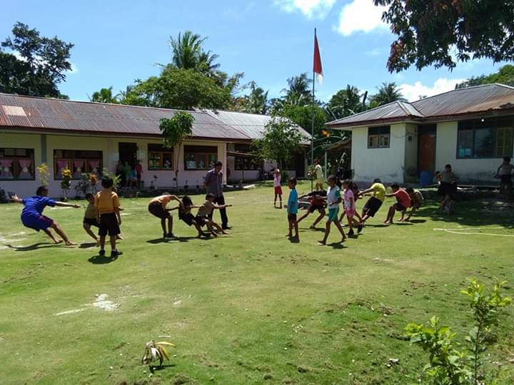 Foto dan Aktivitas Sekolah SD di Kepulauan Talaud