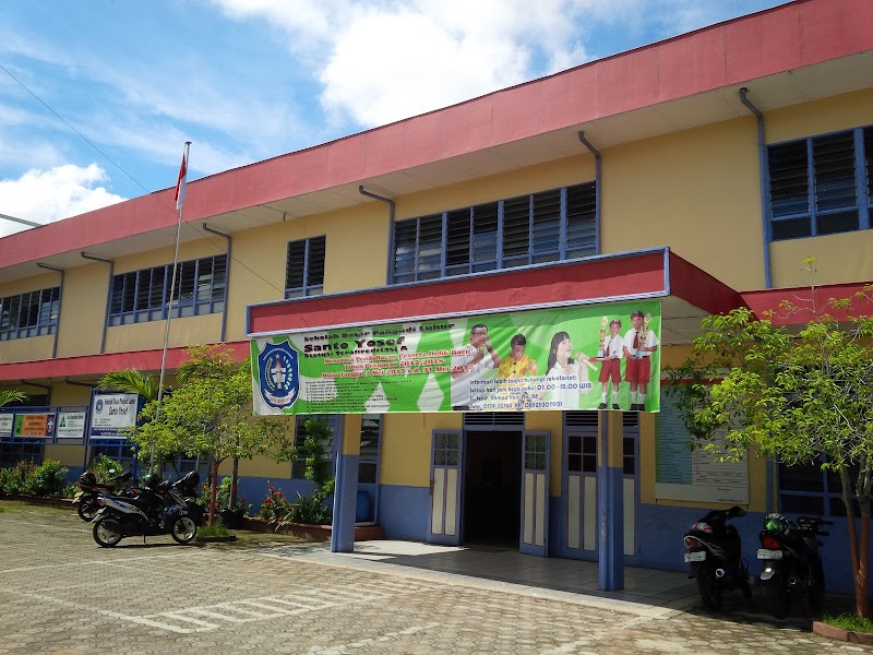 Foto dan Aktivitas Sekolah SD di Ketapang