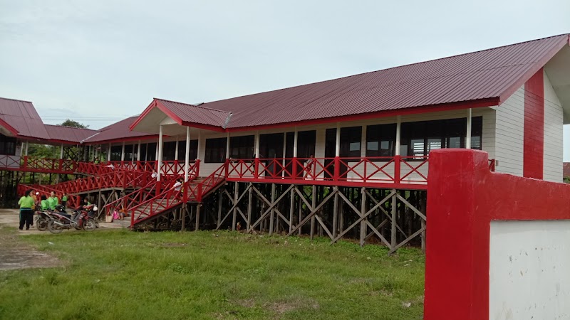 Foto dan Aktivitas Sekolah SD di Mahakam Ulu