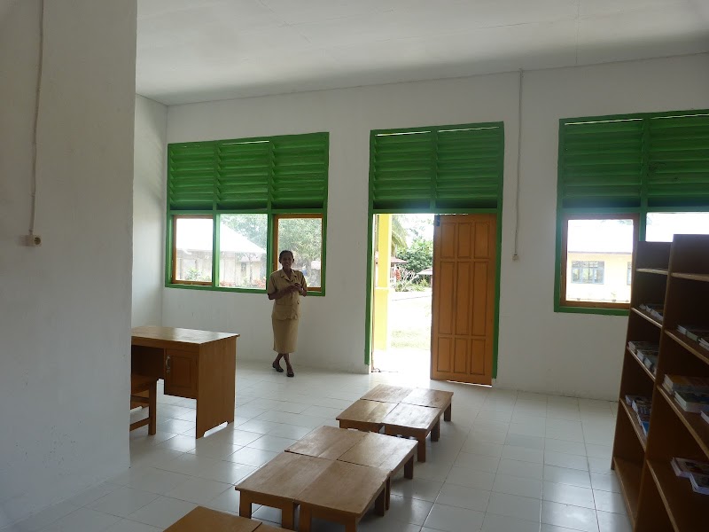 Foto dan Aktivitas Sekolah SD di Maluku Tenggara