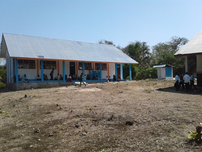 Foto dan Aktivitas Sekolah SD di Manggarai Barat