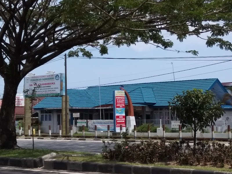 Foto dan Aktivitas Sekolah SD di Padang