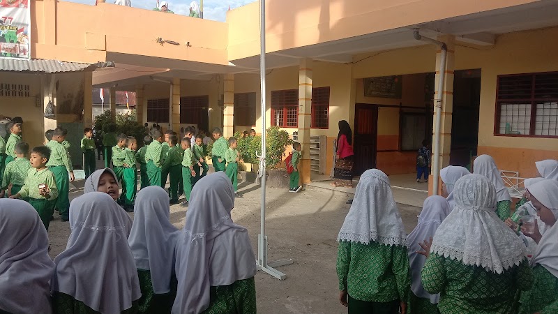 Foto dan Aktivitas Sekolah SD di Padang Lawas