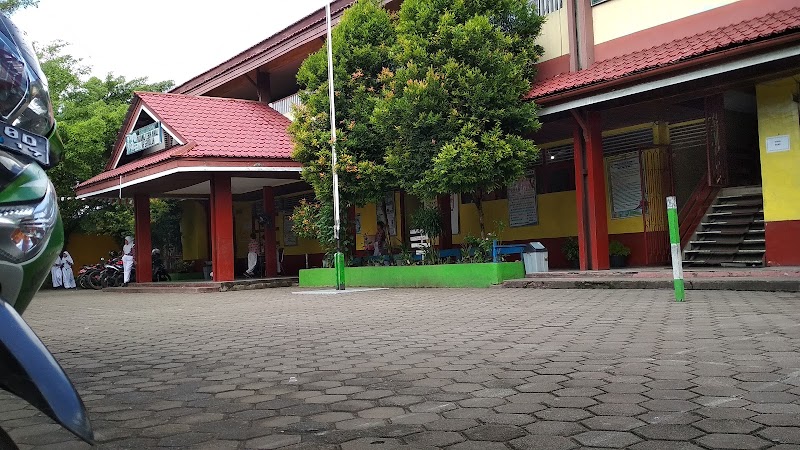 Foto dan Aktivitas Sekolah SD di Pontianak