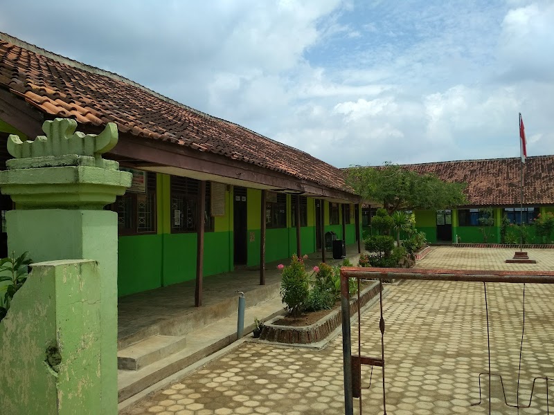 Foto dan Aktivitas Sekolah SD di Pringsewu