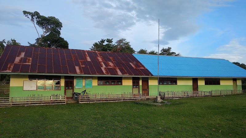 Foto dan Aktivitas Sekolah SD di Seram Bagian Timur