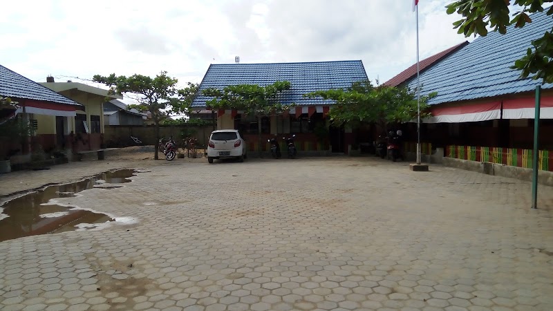 Foto dan Aktivitas Sekolah SD di Tanah Bumbu