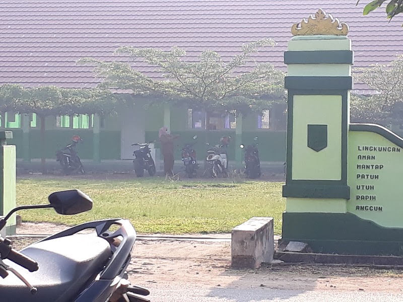 Foto dan Aktivitas Sekolah SD di Tulang Bawang Barat