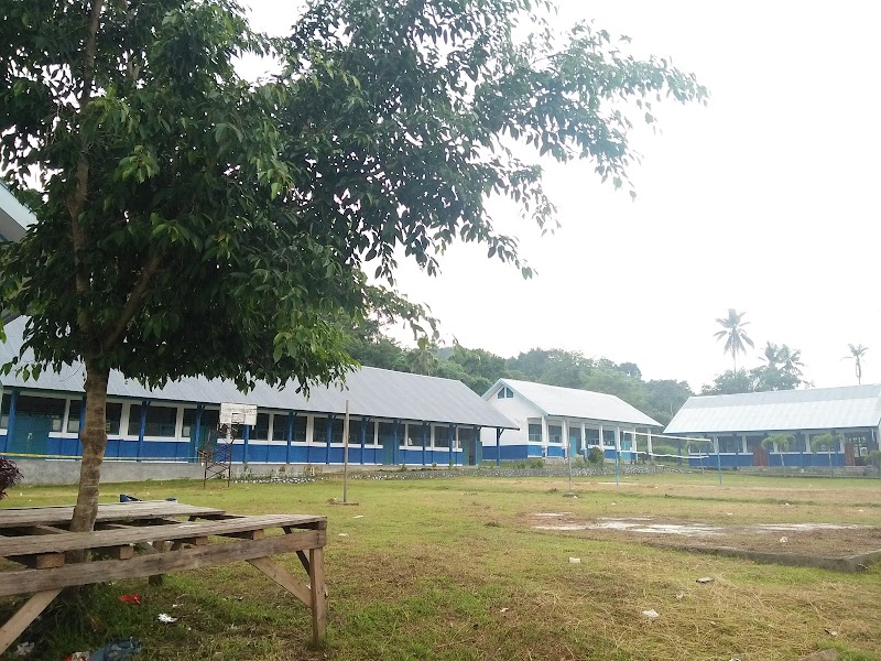 Foto SMA di Kab. Buton Utara