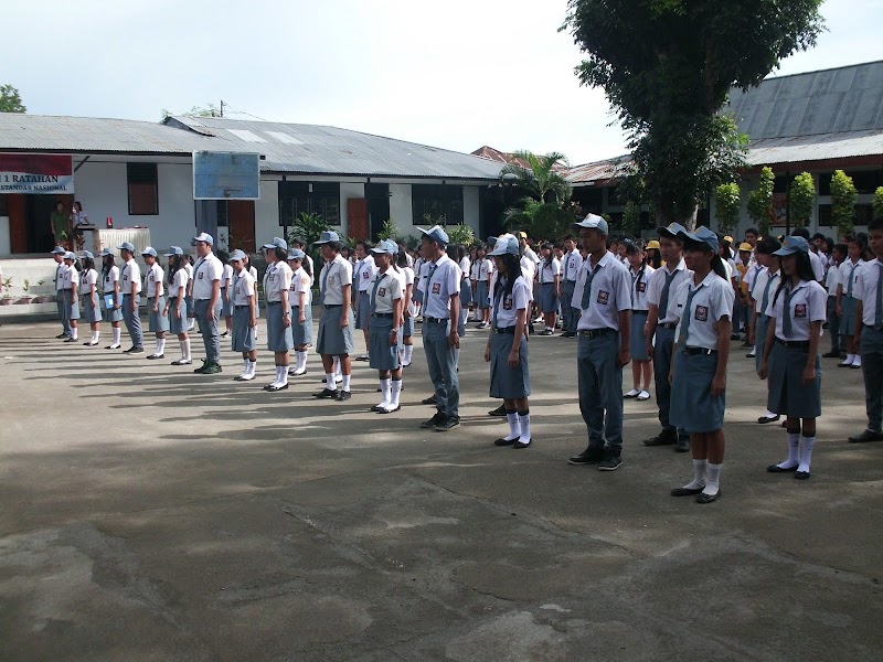 Foto SMA di Kab. Minahasa Tenggara