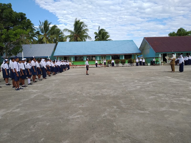 Foto SMP di Kab. Bolaang Mongondow Utara