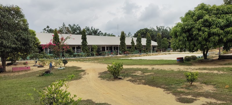 Foto SMP di Kab. Labuhan Batu Selatan