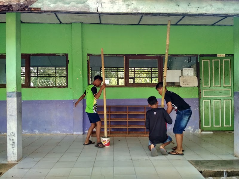 Foto SMP di Kab. Ogan Komering Ulu Timur