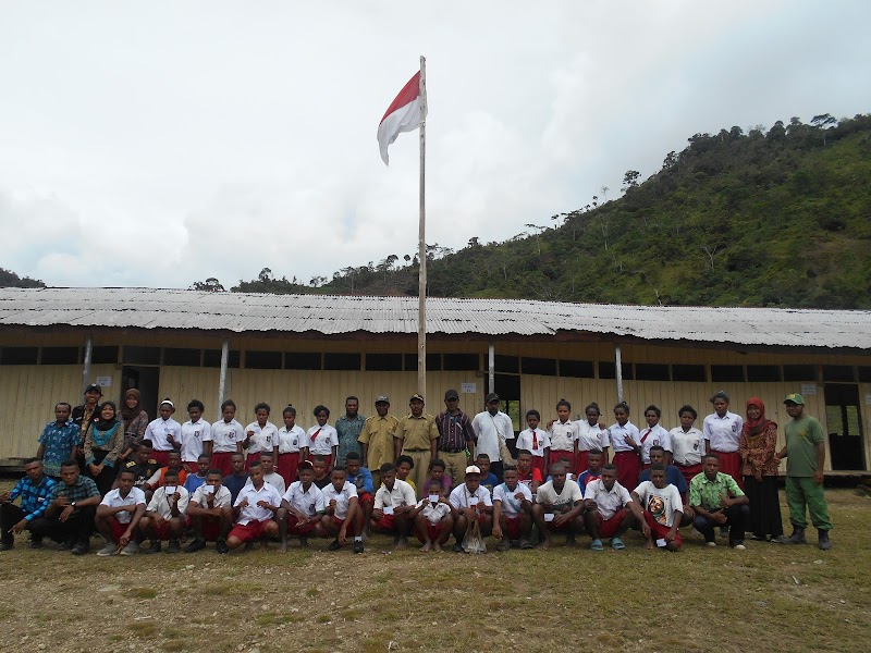 Foto SMP di Kab. Pegunungan Bintang