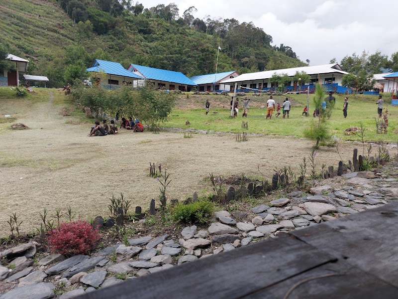 Foto SMP di Kab. Puncak Jaya