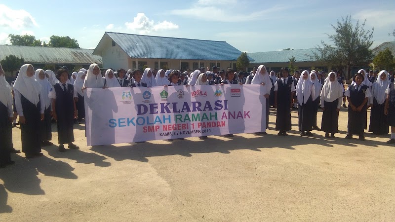 Foto SMP di Kab. Tapanuli Tengah