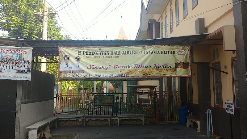 Foto SMP di Kota Blitar