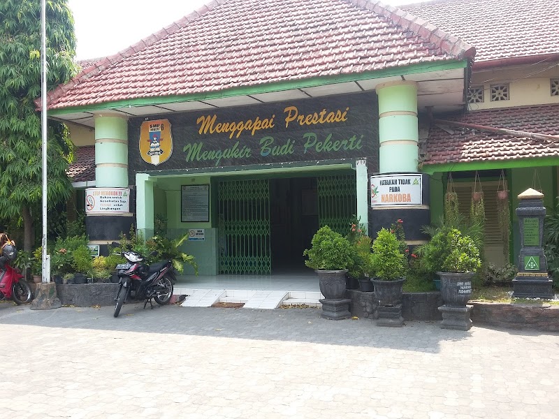 Foto SMP di Kota Madiun