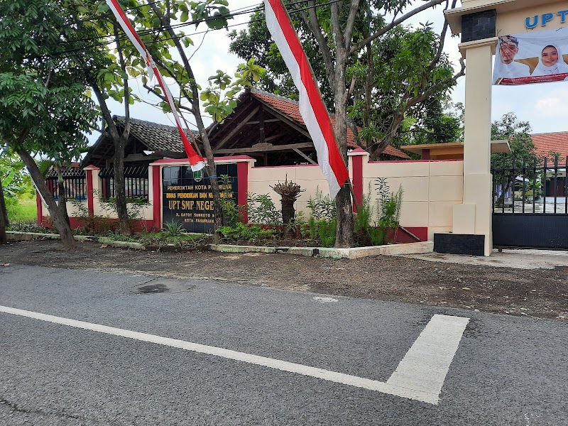 Foto SMP di Kota Pasuruan