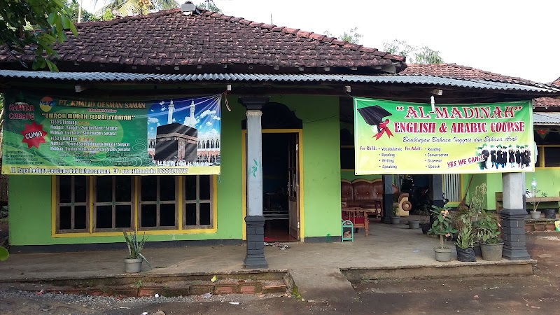 Al Madinah english and arabic course (1) in Kab. Tulungagung