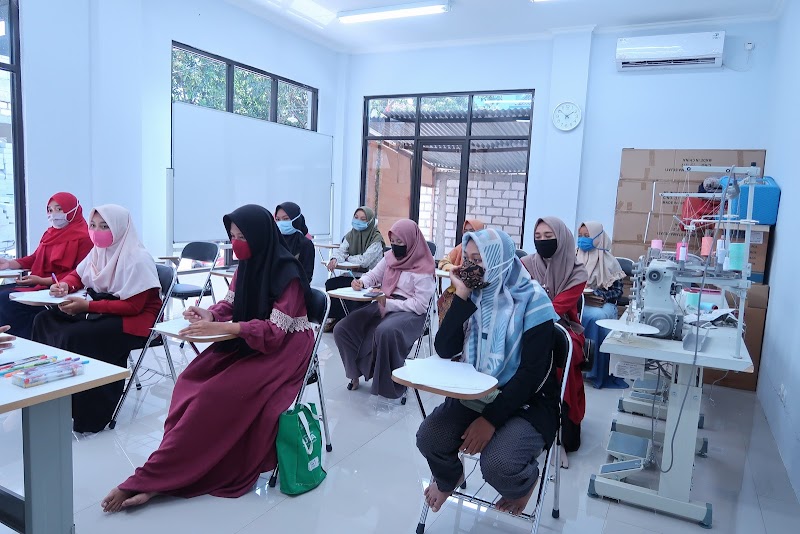 Balai Latihan Kerja Komunitas (BLKK) Baitus Salam Qur'ani (1) in Kab. Rembang