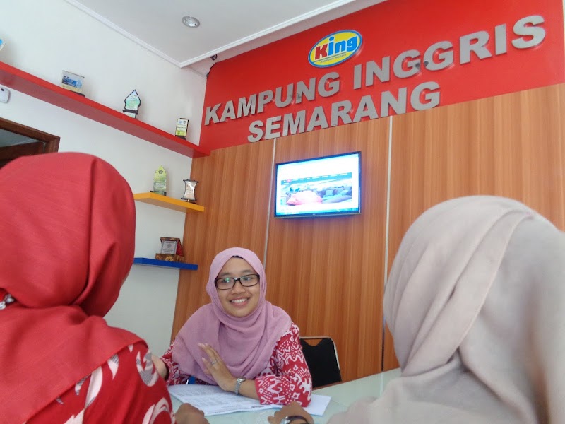 BBC English Training Specialist - Perum Tlogosari (2) in Kota Semarang