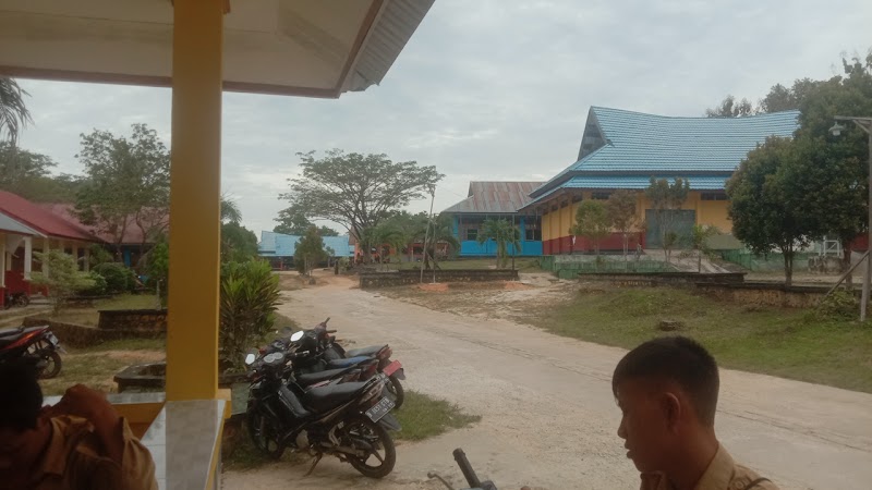 Daftar SMK Terbaik (1) in Kab. Konawe Selatan