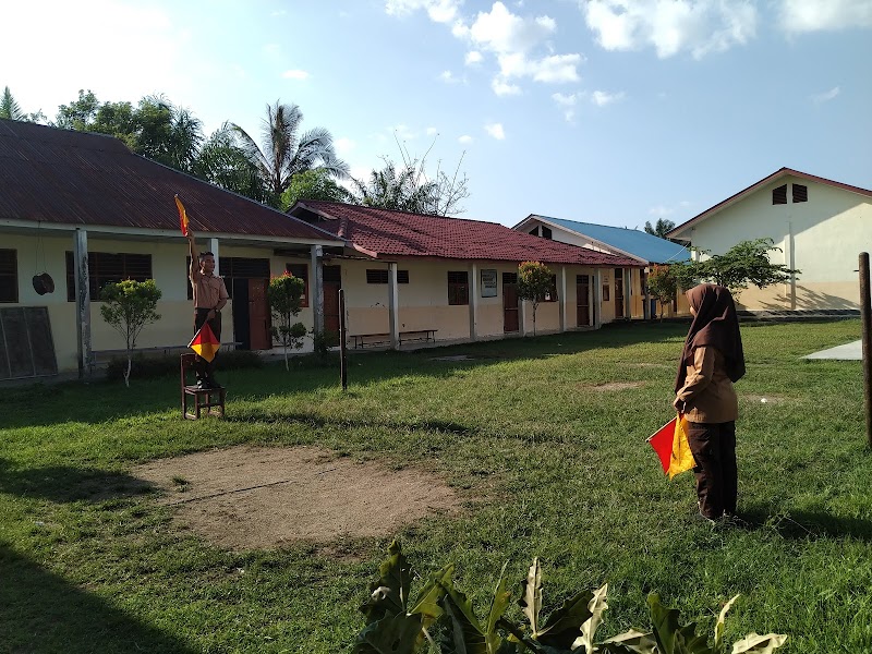 Daftar SMK Terbaik (1) in Kab. Mandailing Natal