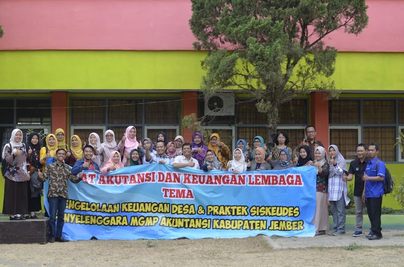 Daftar SMK Terbaik (2) in Kab. Jember