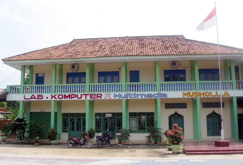 Daftar SMK Terbaik (2) in Kab. Lampung Tengah