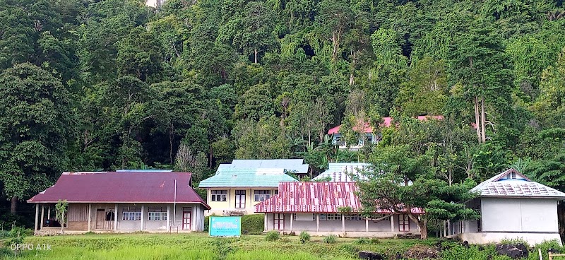 Daftar SMK Terbaik (2) in Kab. Maluku Tengah