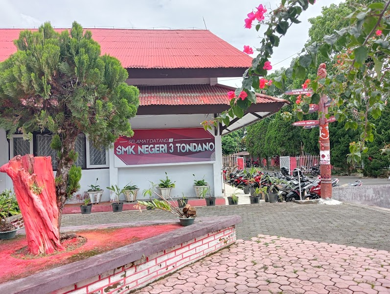 Daftar SMK Terbaik (2) in Kab. Minahasa