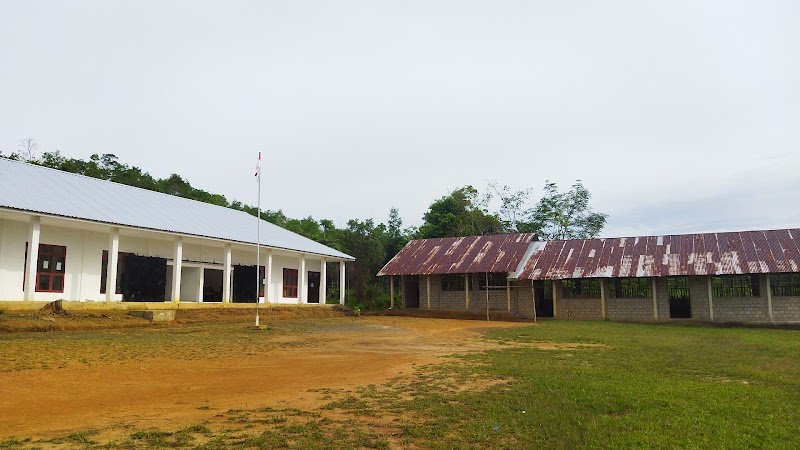 Daftar SMK Terbaik (2) in Kab. Nias Selatan