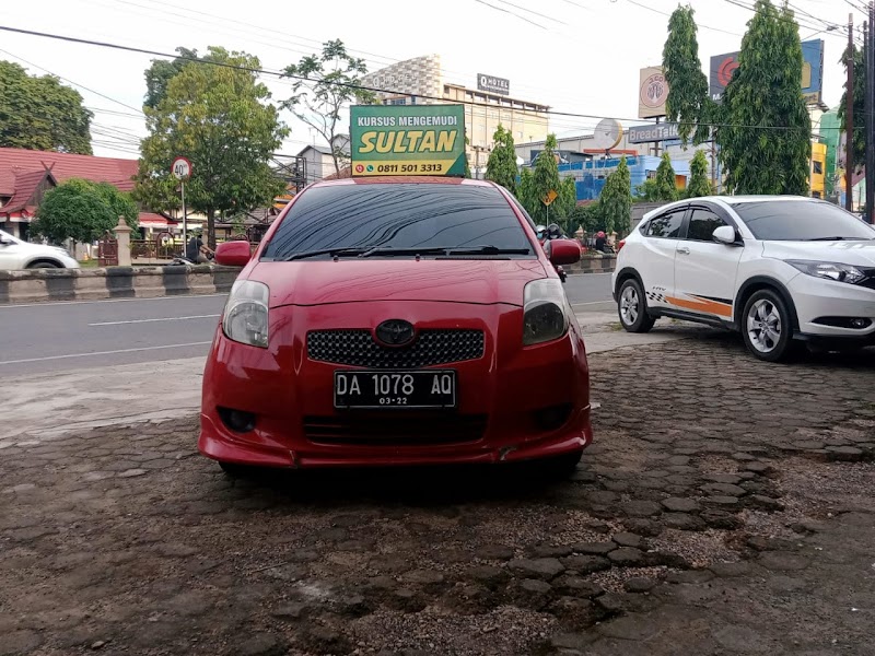 Duta Kursus Mengemudi Kayutangi (2) in Kota Banjarmasin