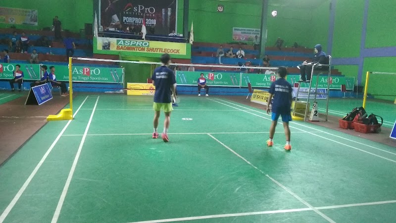 GOR Bulutangkis Bumi Khatulistiwa Pontianak (1) in Kota Pontianak