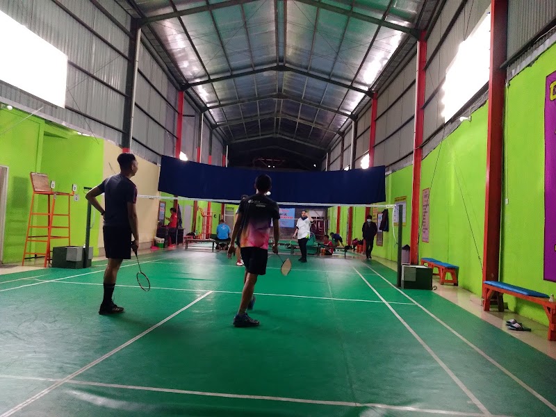 Gor JMC 77 & toko perlengkapan badminton & pasang senar badminton (2) in Kota Cimahi