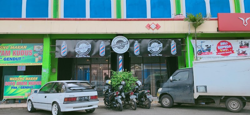 HOLYCUTS BARBER SHOP (2) in Kab. Jepara