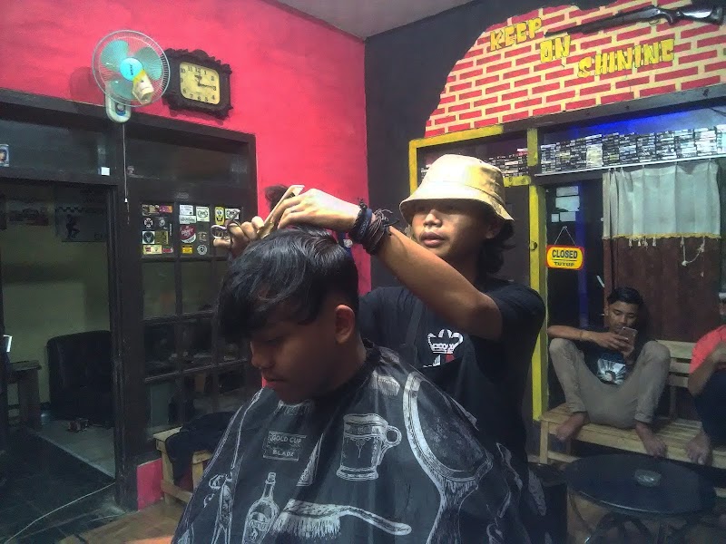 Koben Barbershop (2) in Kab. Ciamis