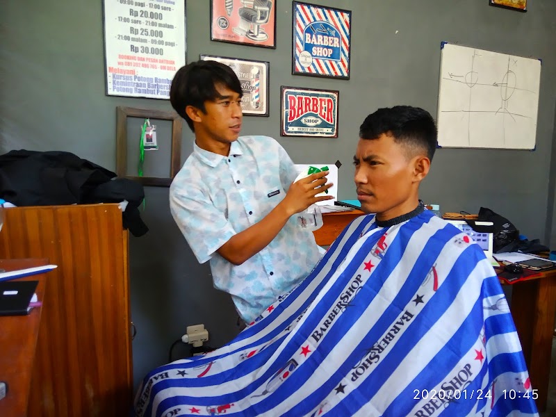 Kursus potong rambut murah (1) in Kota Magelang