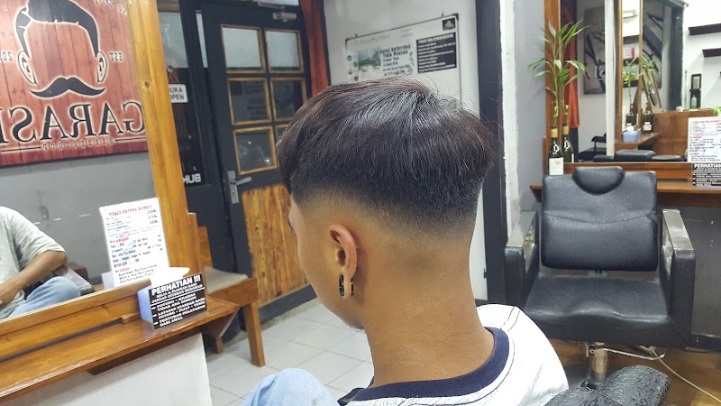 Kursus potong rambut pria (1) in Kab. Grobogan