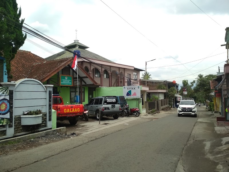 Les Privat Calistung Bu Debz (2) in Kab. Garut