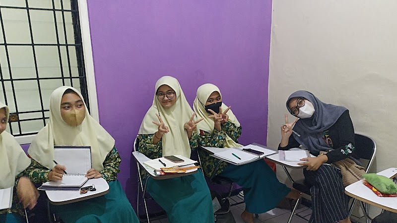 Masterprima Sawojajar BIMBEL PKN STAN | CPNS | UTBK | SEKOLAH KEDINASAN | DAN REGULER SMP-SMA (2) in Kota Pasuruan